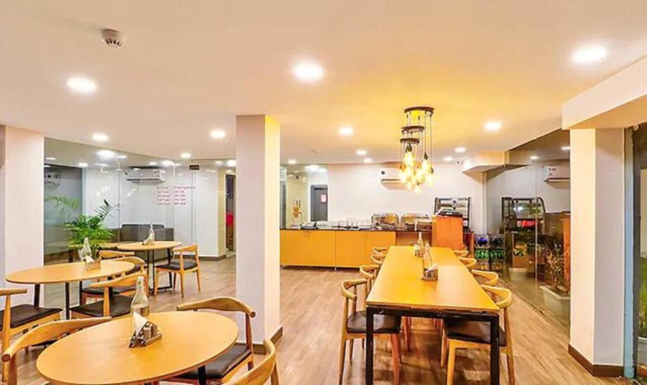 Fabhotel Aarya